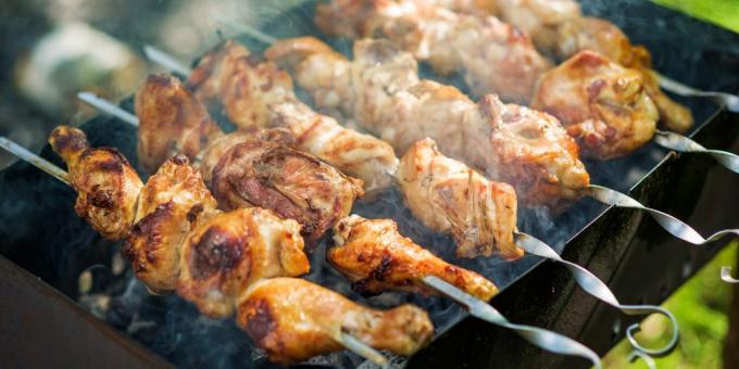 चिकन के सीख पकाने के लिए कैसे: नींबू अचार