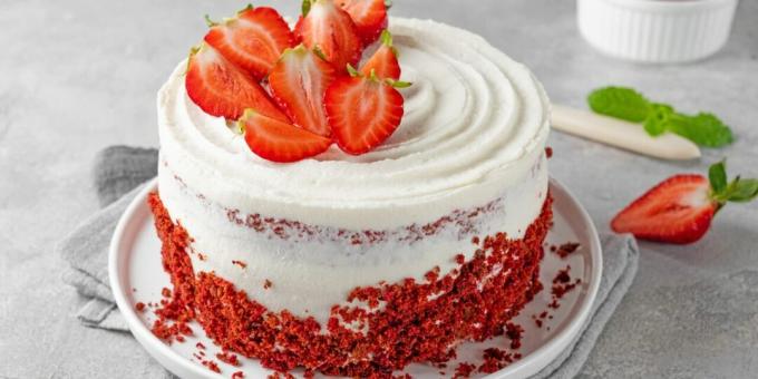 स्ट्रॉबेरी के साथ केक 