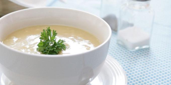 व्यंजनों क्रीम सूप: अजवाइन के साथ क्रीम सूप