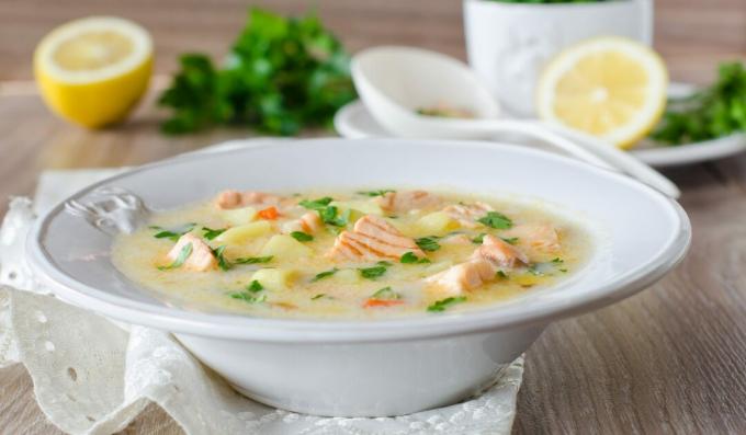 पनीर के साथ डिब्बाबंद मछली का सूप