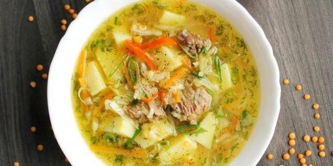 मांस और सब्जियों के साथ मसूर सूप