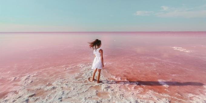 रूस में अद्भुत स्थान: अल्ताई में गुलाबी झील बर्लिंस्को