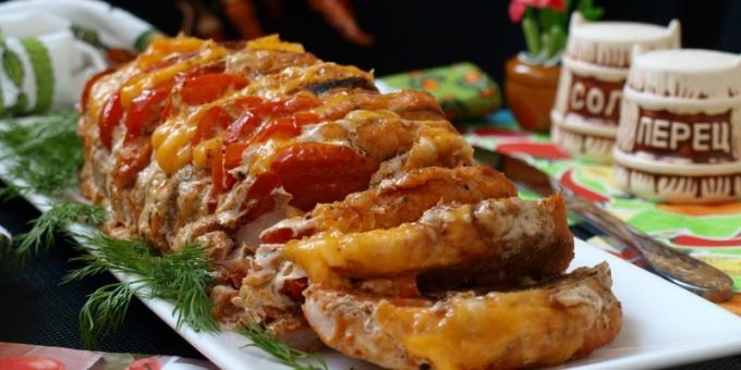 सब्जियों और पनीर के साथ पोर्क-अकॉर्डियन: ओवन में मांस पकाने के लिए कैसे