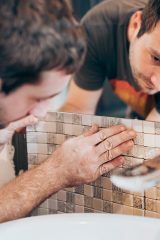 बाथरूम नवीनीकरण की योजना बनाने वालों के लिए 15 युक्तियाँ