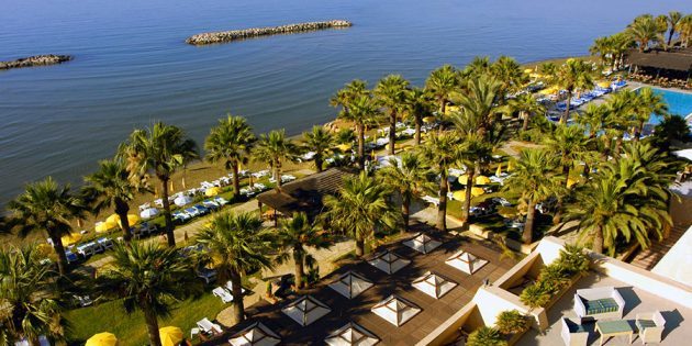 होटल पाम बीच 4 *, Larnaca, साइप्रस: बच्चों के साथ परिवार के लिए होटल