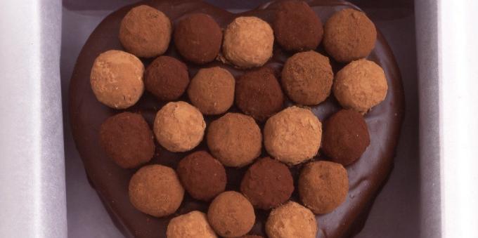 truffles के साथ केक "Sacher": फरवरी 14 के लिए व्यंजनों