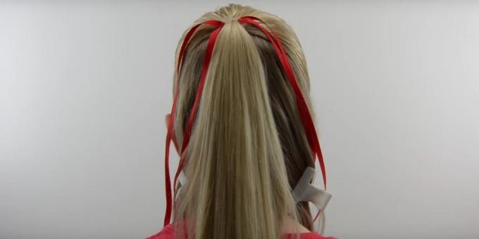 लड़कियों के लिए नए केशविन्यास: डिवाइड अपने बालों और टाई रिबन