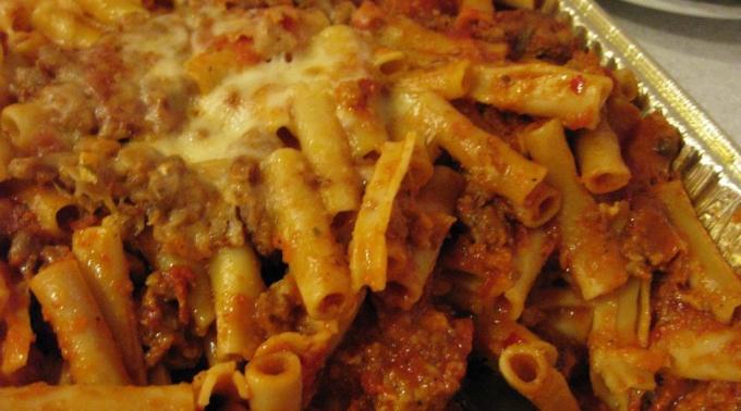 स्टफिंग से क्या पकाने के लिए: बेक्ड ziti