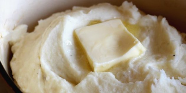 मसले आलू बनाने की विधि: मक्खन गर्म होना चाहिए