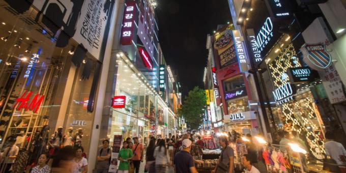 आकर्षण दक्षिण कोरिया: Myeongdong खरीदारी सड़क