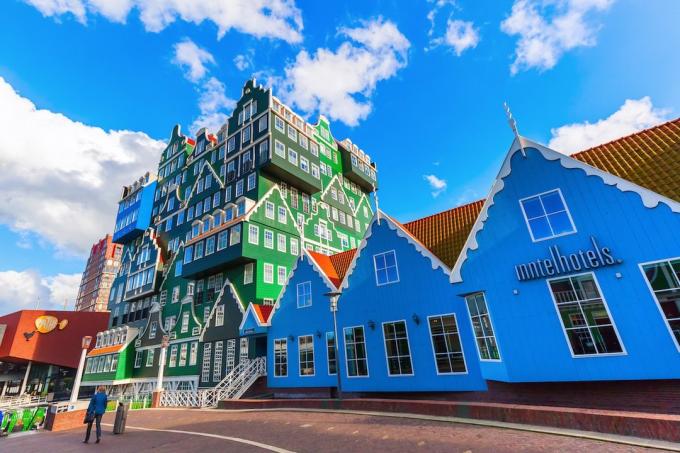 यूरोपीय वास्तुकला: एम्स्टर्डम में Inntel होटल