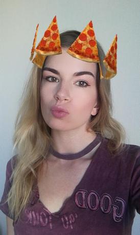 15 असामान्य मास्क कहानियों Instagram: पिज्जा