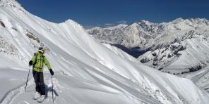 10 बजट लाइनों: जहां स्कीइंग जाने के लिए