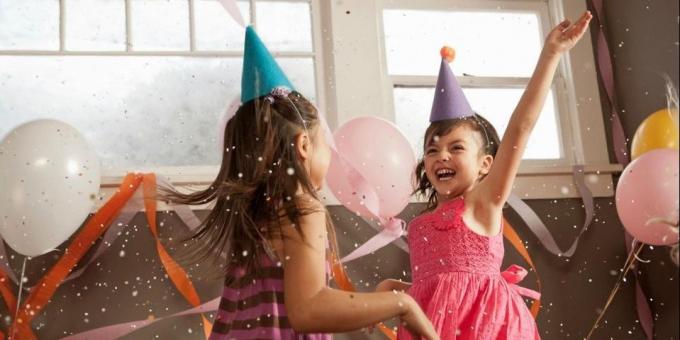 बच्चों के जन्मदिन की पार्टी: एक नृत्य पार्टी तैयार
