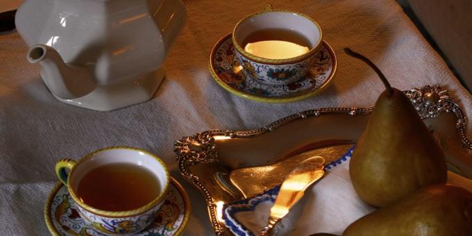 फल चाय: चमेली के साथ नाशपाती चाय