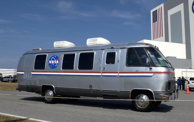 कूल कारों नासा: अंतरिक्ष यात्री स्थानांतरण वान