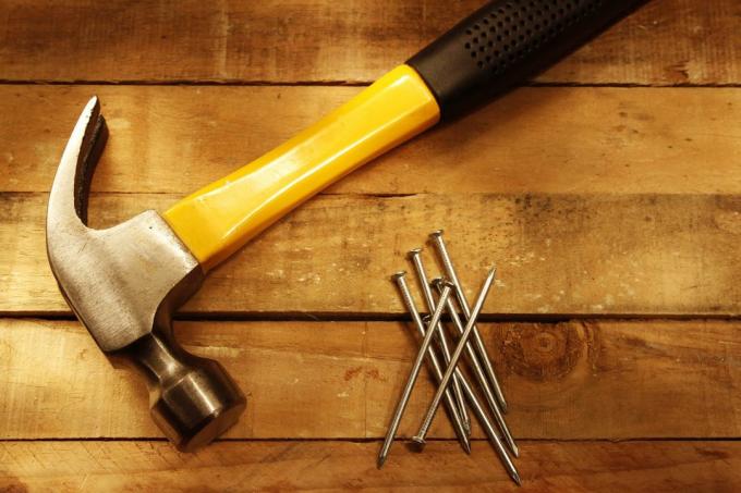 12 पुरुषों की DIY उपकरण 