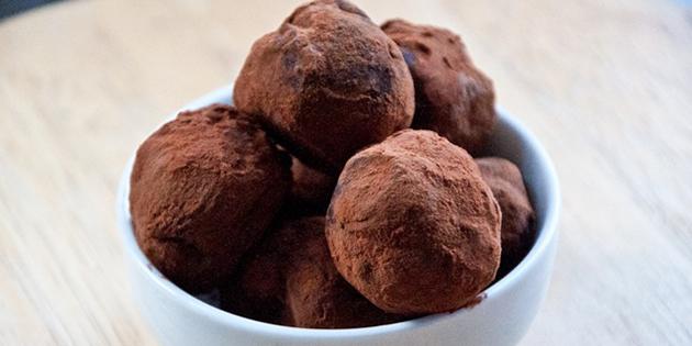 कोको में चॉकलेट truffles