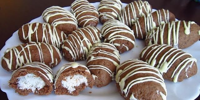 नारियल के साथ चॉकलेट कुकीज़