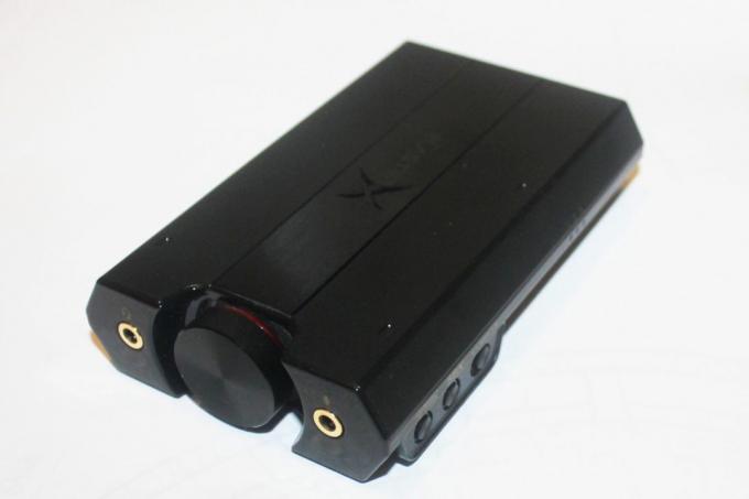 क्रिएटिव ध्वनि BlasterX G5: विशेषताओं और क्षमताओं