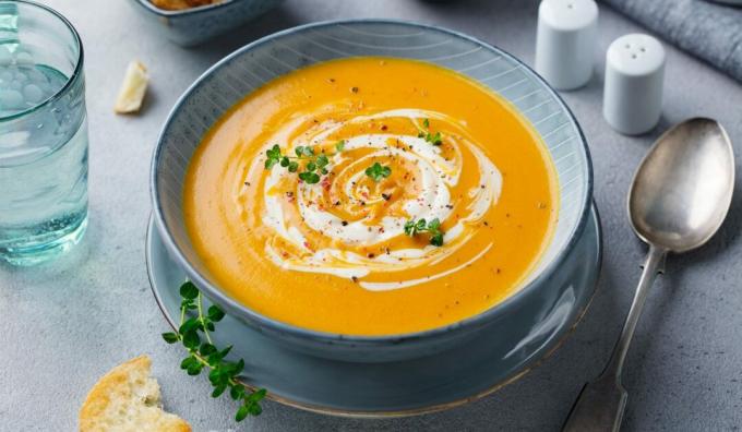 लाल मसूर के साथ गाजर क्रीम सूप