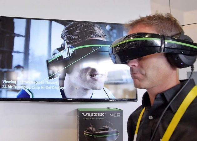VR-गैजेट: Vuzix iWear वीडियो हेडफ़ोन