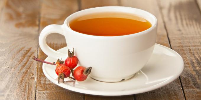rosehip और क्रैनबेरी के साथ चाय